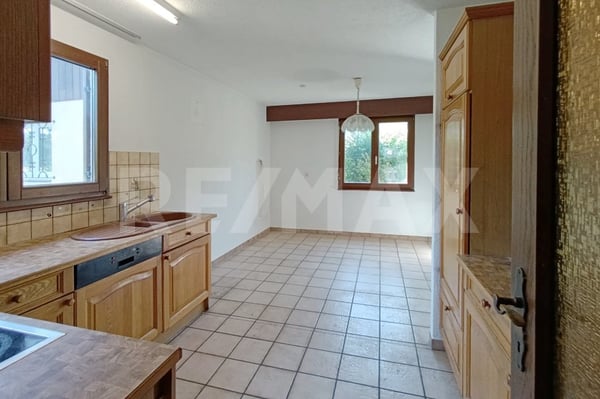 Einfamilienhaus mit grossem Potenzial an gut erschlossener Lage 5