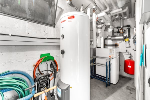 Freistehendes 1.5 Zimmer EFH mit schöner Aussicht 12