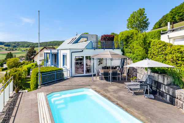 6.5-Zi-EFH am Dorfrand, an wunderschöner, erhöhter Lage mit Weitblick 1