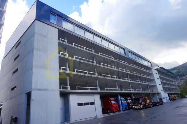 PKW - Parkplätze in Parkhaus (Ladestationen E-Mobility vorhanden) 1