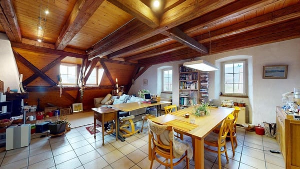 Charmante 1.5-Zimmer Maisonette-Wohnung mit grosszügigem Platzangebot 9