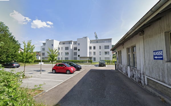 Aussenparkplätze an zentraler Lage verfügbar 2