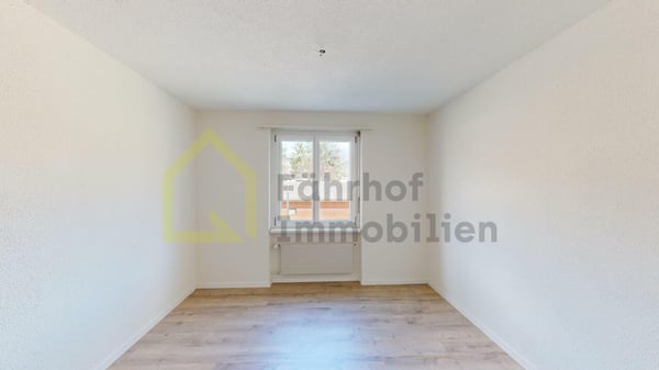 Helle und gepflegte 4.5-Zimmerwohnung an zentraler Lage 3