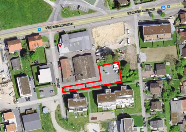 Aussenparkplätze an zentraler Lage verfügbar