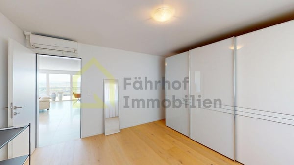 Exklusive Attikawohnung mit atemberaubender Panoramasicht 12