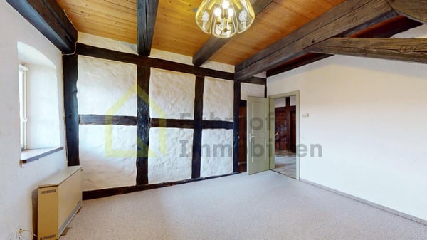 Grosse Maisonette-Wohnung mit Schlossfeeling 8