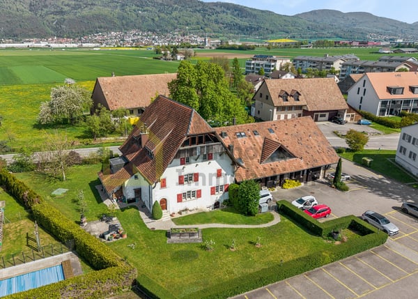 Grosse Maisonette-Wohnung mit Schlossfeeling 13