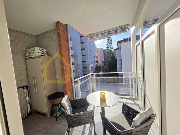 3.5-Zimmer-Wohnung mit Lift und zwei Balkonen am Lago Maggiore 10