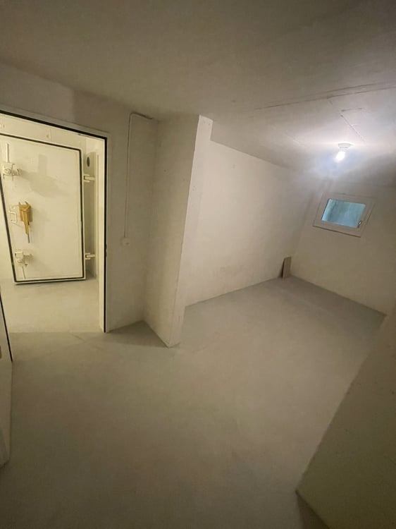 Ein Nest am Waldrand 12