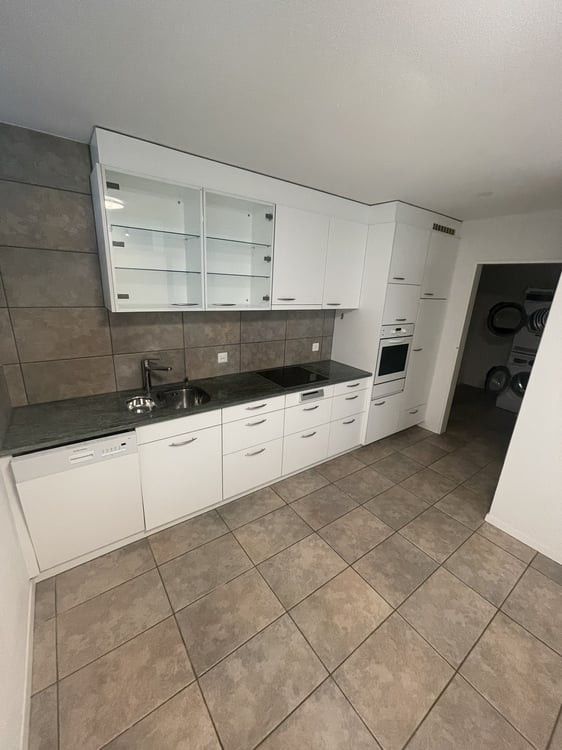 Ein Nest am Waldrand 4