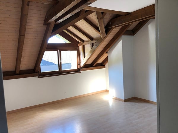 Grosszügige 1.5-Zimmer-Attika-/Dachwohnung mit herrlicher Aussicht 7