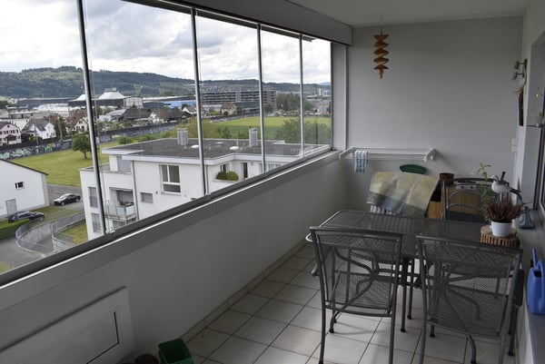 Sehr gepflegte 4½ Zimmerwohnung im obersten Stockwerk 11