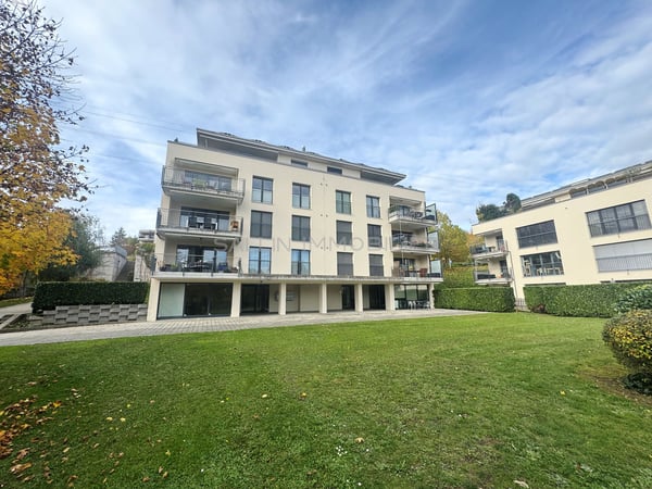 Spacieux appartement de 1½ pièces au   rez-supérieur avec 1 place int. 1