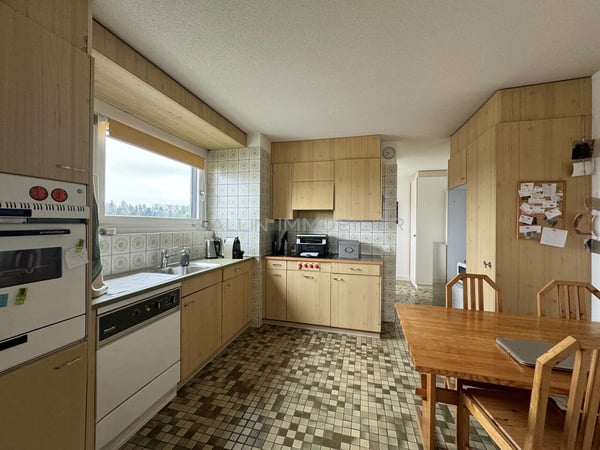 Spacieuse surface de 1½ pièces au 13ème étage 4