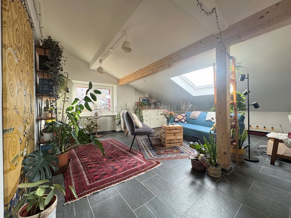 Appartement de 1½ pces dans les combles avec place de parc extérieure 3