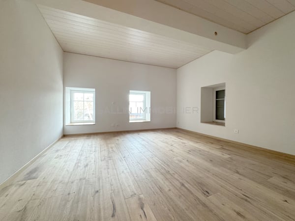 Spacieuse maison individuelle rénovée de 1½ pces au centre du village 5