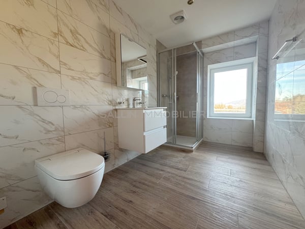 Spacieuse maison individuelle rénovée de 1½ pces au centre du village 13