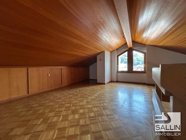 DUPLEX 3½ PIECES EN BASSE VILLE 8
