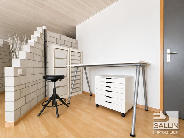 Lumineuse surface administrative open space d'env. 140 m² 11