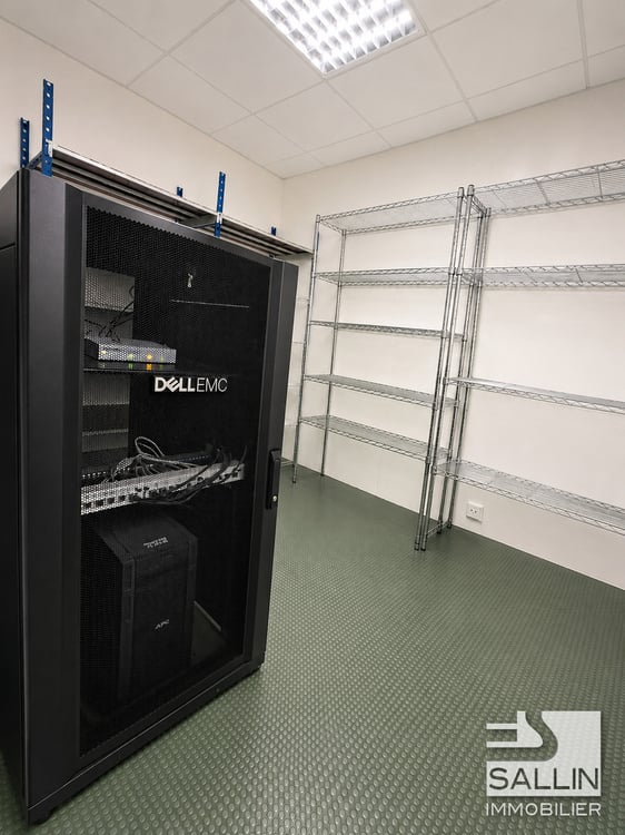 Lumineuse surface administrative open space d'env. 140 m² 13