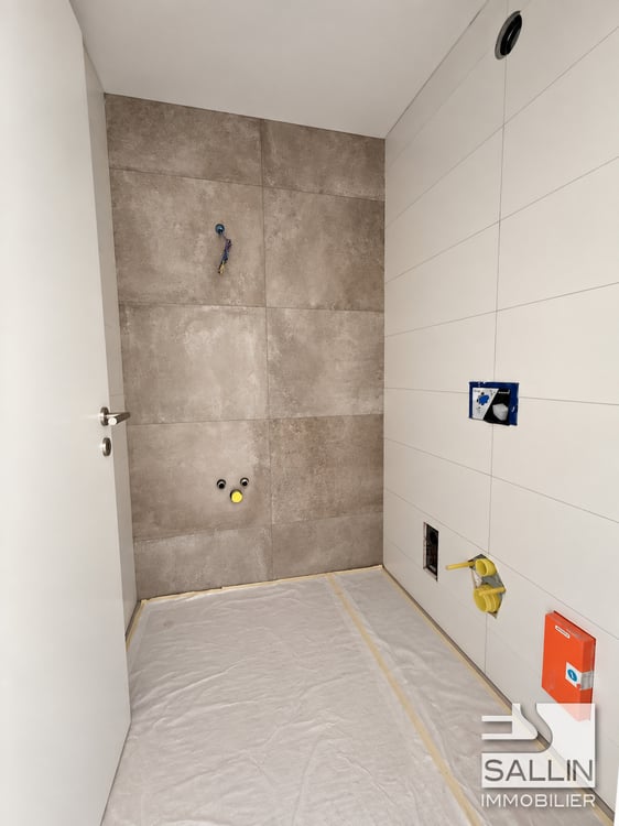 Appartement neuf de 3½ pièces, avec parking, au centre ville 7