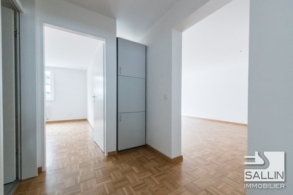 APPARTEMENT DE 3½ PIECES AVEC BALCON DANS LE QUARTIER DU TORRY 12