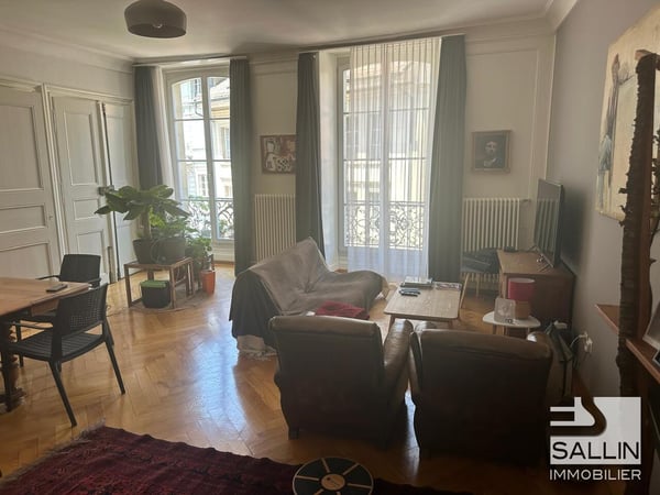 APPARTEMENT DUPLEX DE 3½ PIECES DANS IMMEUBLE PATRICIEN 2