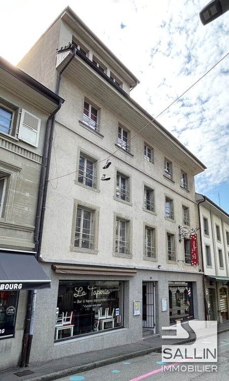 APPARTEMENT DE 2½ PIECES PROCHE DE TOUTES COMMODITES 1