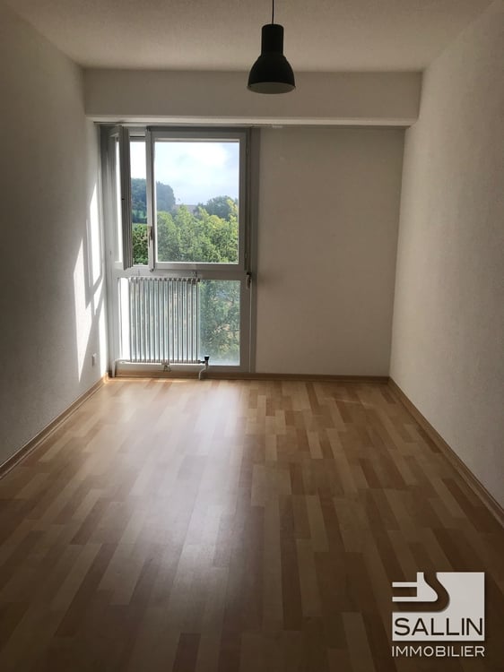 APPARTEMENT DE 3 PIECES DANS UN QUARTIER FAMILIAL 6