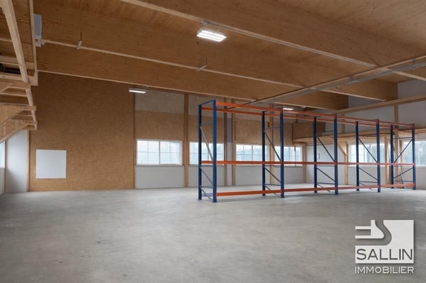 Halle industrielle d'env. 445 m² avec appartement de 5½ pièces 8