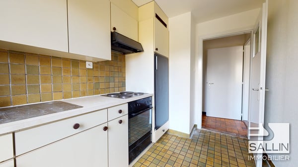 APPARTEMENT DE 2½ PIECES DANS LE QUARTIER DU JURA 3