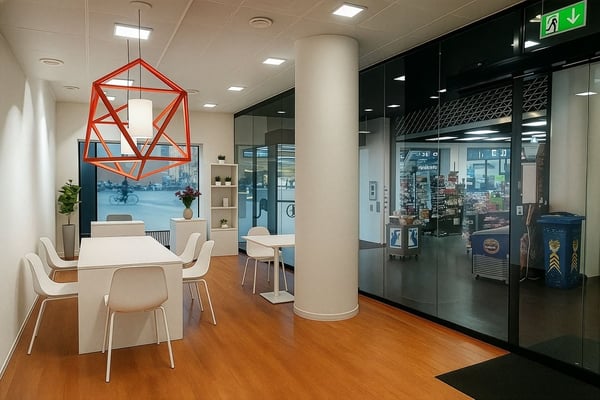 Attraktive Verkaufsfläche an belebter Einkaufsstrasse zu vermieten! 3