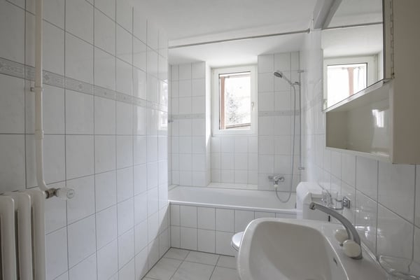 Helle Wohnung mit moderner Küche und ruhigem Balkon 7