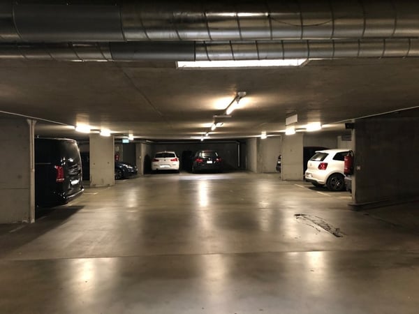 Einstellhallenplatz zu vermieten 2