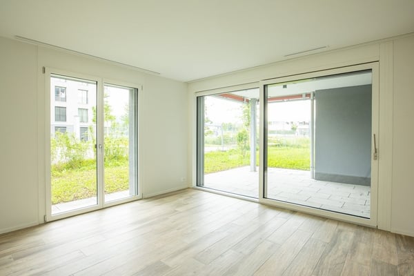 Grosszügige, helle Wohnung mit Sitzplatz und eigener Waschküche 4