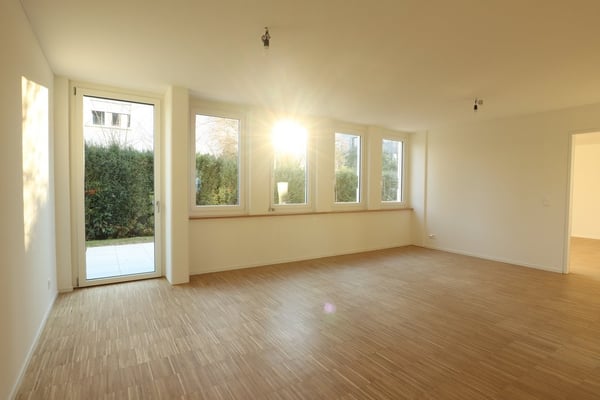 Grosszügige, moderne Wohnung mit Gartensitzplatz und eigenem Waschturm 5