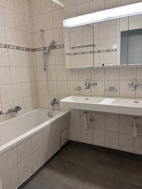 Renovierte Wohnung an idealer Lage 6