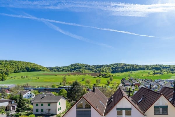 ERSTVERMIETUNG - 6.5-Zi.-Reiheneinfamilienhaus mit PV-Anlage 3