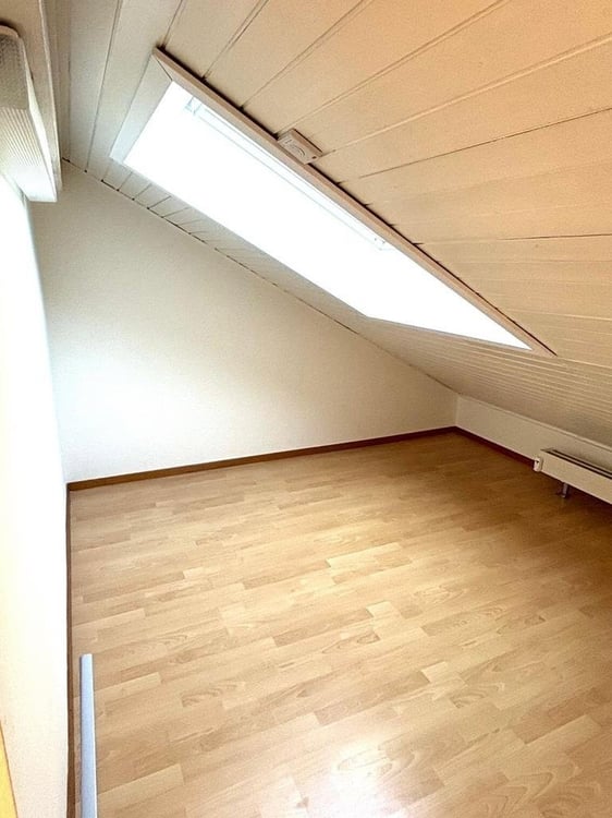 Helle Dachwohnung auf dem Bruderholz - mit ZEV 4