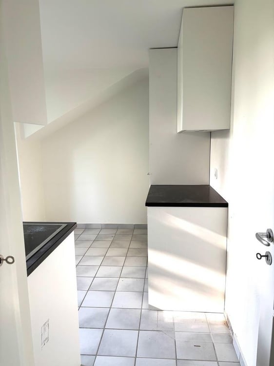 Helle Dachwohnung auf dem Bruderholz - mit ZEV 5