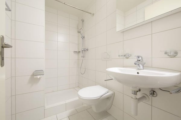 Helle Wohnung mit gedecktem Gartensitzplatz 7