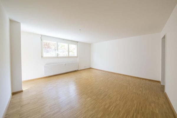 Helle Wohnung mit gedecktem Gartensitzplatz 5