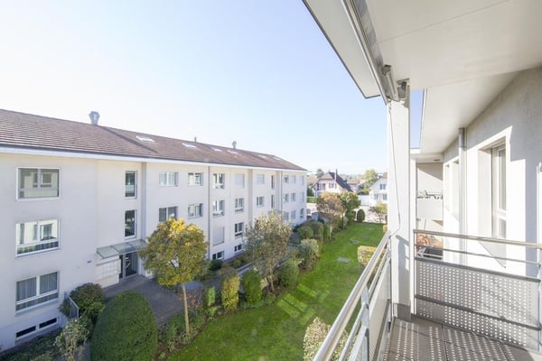 Sonnige Wohnung mit grosser Galerie 8