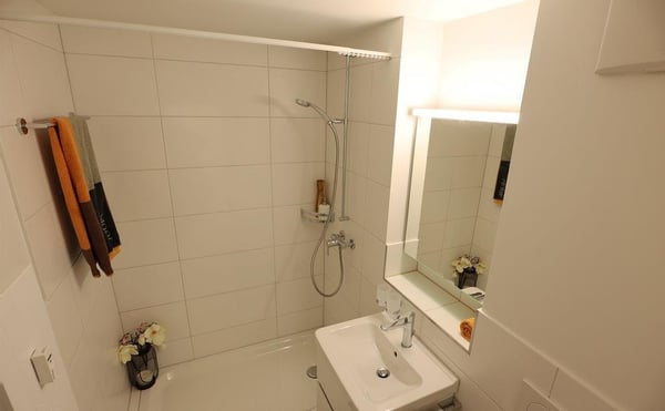 Sanierte Wohnung im Gundeli 4