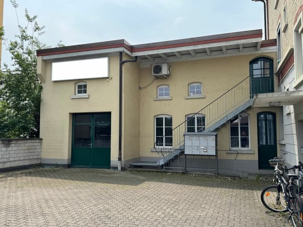 Gewerbeobjekt in Töss 1