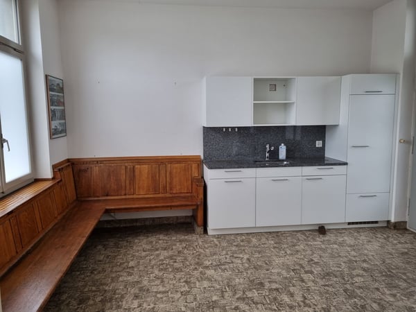 Direkt am Bahnhof Hunzenschwil – flexible Gewerbefläche an Toplage 3