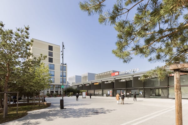 Très bel espace prêt à l'emploi pour Café-Restauration 3