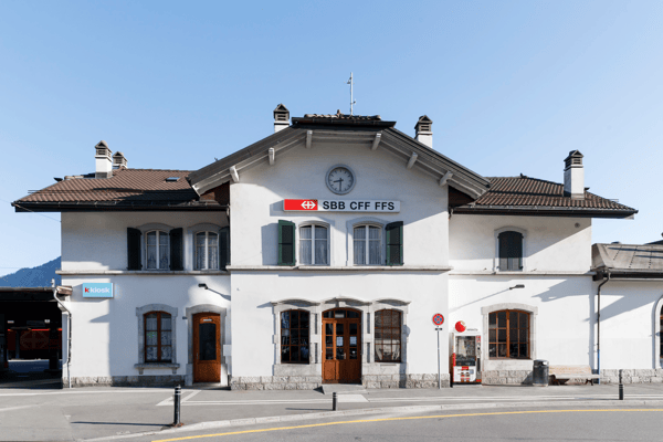 Votre café au cœur de la gare de Martigny – 112 m² d’opportunité ! 1