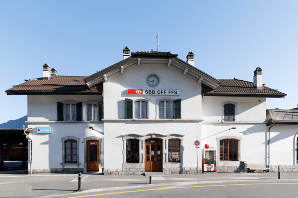 Votre café au cœur de la gare de Martigny – 130 m² d’opportunité ! 1