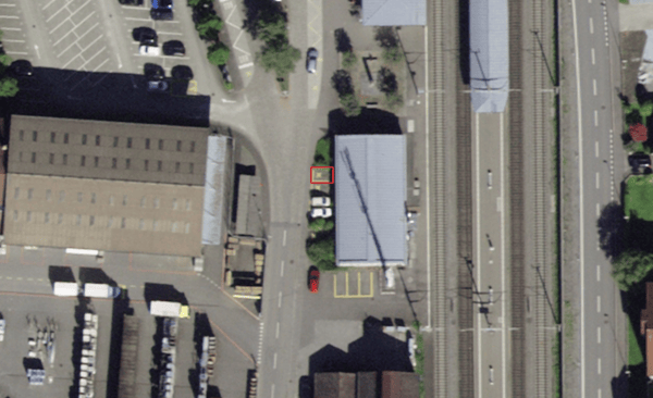 Günstiger Parkplatz am Bahnhof Flüelen 2